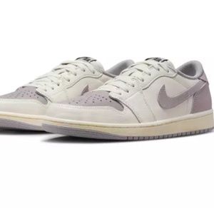 Jordan 1 Retro Low OG Atmosphere Grey